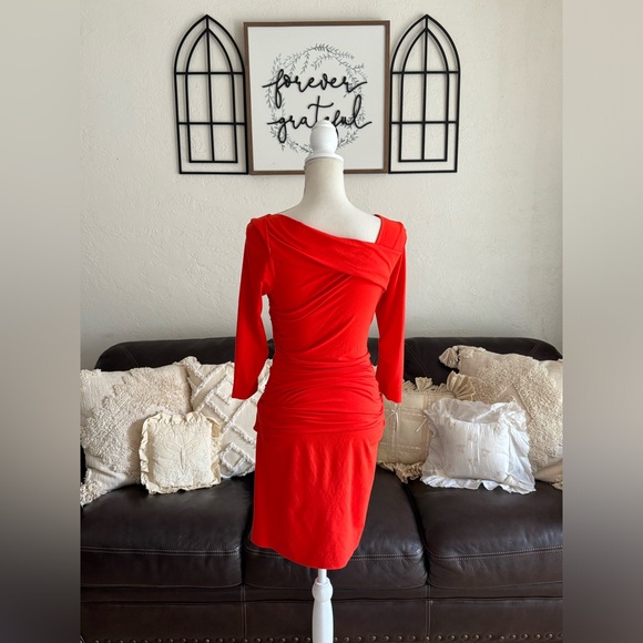 DVF Bentley Three-Quarter Sleeve Ruched Dress In Red Size S Designer Classic - Picture 12 of 14